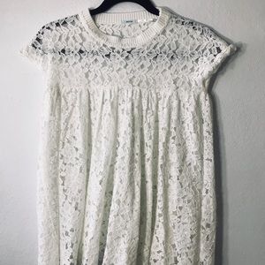 Urban Outfitters Kimichi Blue white lace top 🌵